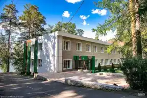 Lazurny Bereg, Miass