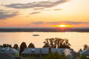 HolidayHall Hotel, Samara