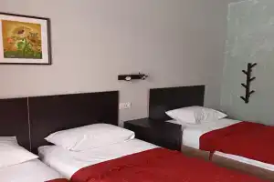 Apart Elena, Khuzhir