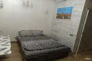 Kompaniya po posutochnoy arende kottedzha Hostel, Chelyabinsk