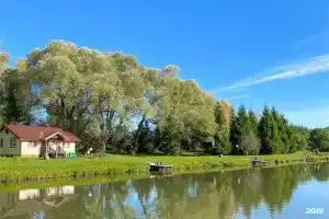 Rybolovnyy klub Akulovo Tourist base, Krasnoye