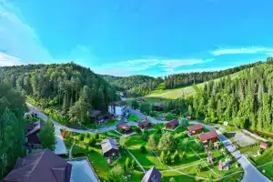 Zaimka Lesnaya Skazka, Belokurikha