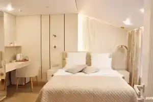 Tri Kita Hotel, Bratsk