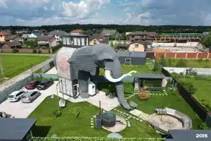 Dom Slon Camping, Chekhov