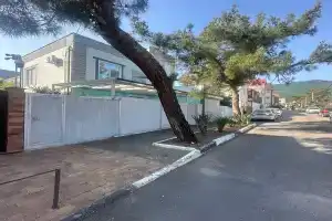 10 minut do morya Guest house