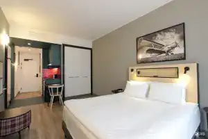 LunaPulkovo Hotel