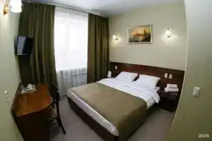 Vyatskie Ulochki Alyie Parusa Hotel, Kirov