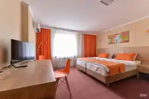 Vremena goda Hotel, Iletsk