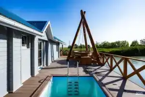 Abrau-Dyurso Na Plavnyah Hotel, Primorsko-Akhtarsk