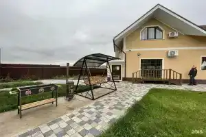 Sasa Blanca dom na ozere Cottage, Kandry-Tyumekeyevo