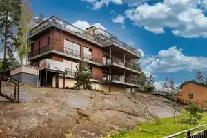 Gortenziya Villa, Kosalma