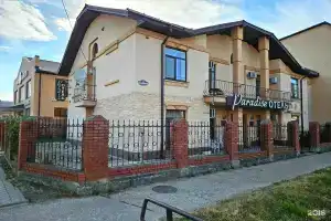 Paradise Hotel, Gorjatschi-Kljutsch