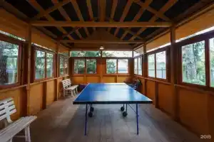 Berezovaya roshcha Camping, Uzlovaya