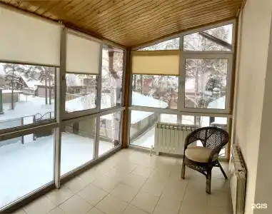 Kottedzhi u ozera - 181