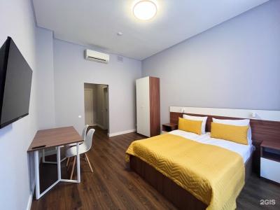 Demokrat na 9-oy Sovetskoy 5A - 62