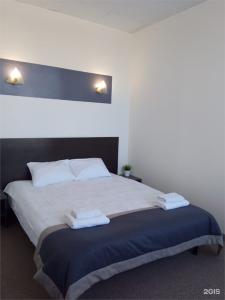 Viktoria - ZURO  - 65