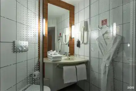Ibis Samara - 51