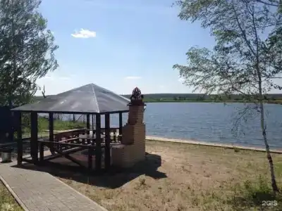 Kottedzhi u ozera - 114