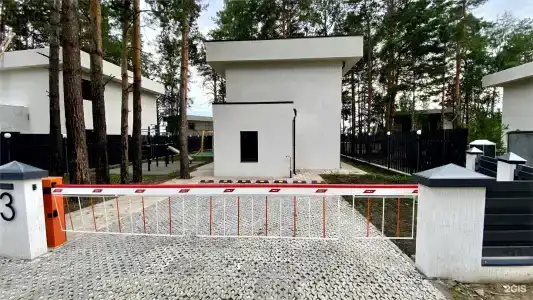 Kottedzhi u ozera - 204