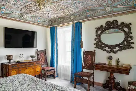 Usad'bu Mar'ino - 112