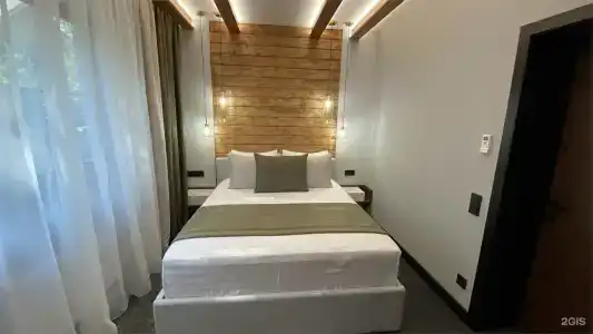 Kottedzhi u ozera - 196