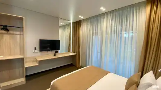 Kottedzhi u ozera - 145