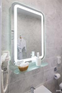 Cronwell Nika Centr - 154