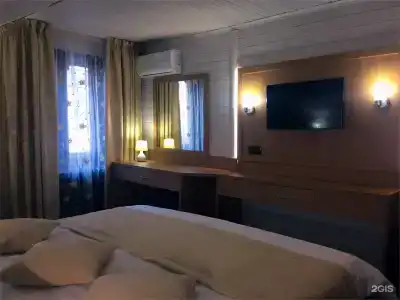 Kottedzhi u ozera - 160