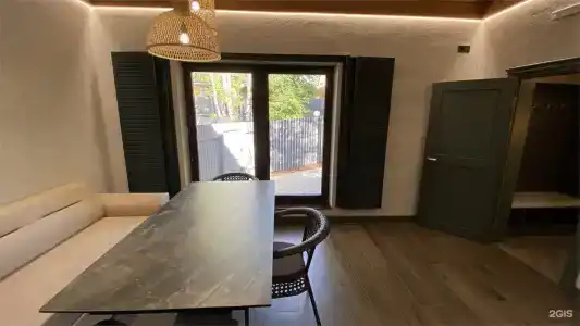 Kottedzhi u ozera - 192