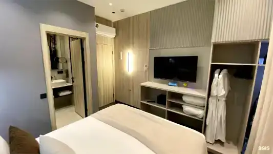 Kottedzhi u ozera - 202