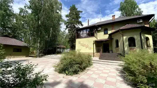 Kottedzhi u ozera - 175