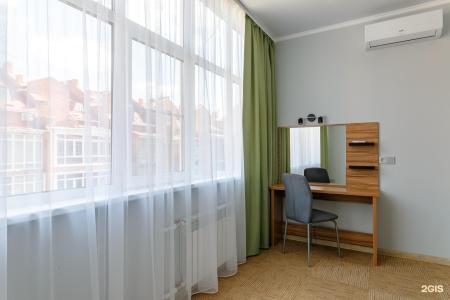 Cronwell Nika Centr - 25