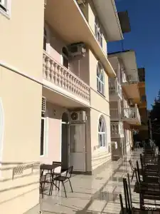 Rich - 105