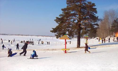 Kottedzhi u ozera - 70