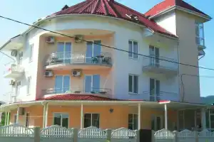 Edelveis Guest House, Lazarevskoye