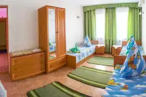 "Vodoleychik" Guest house, Alushta