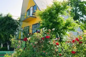 Yuzhnaya Zhemchuzhina Tourist base, Sevastopol