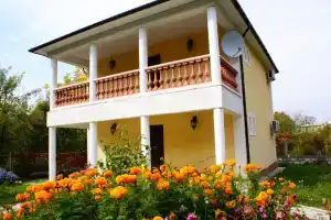 Uyutny Domik Holiday Home, Kizilovoe