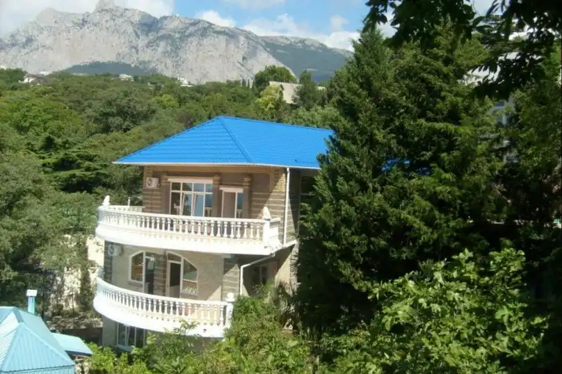 Guest house rjadom s sanatoriem Djulber, Miskhor