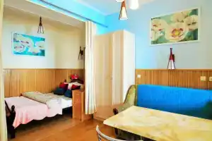 Dvorik U Prichala Living Quarters, Yalta