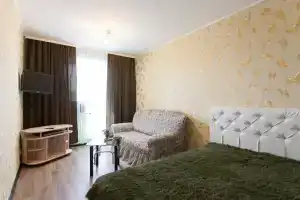 Apartment on Shota Rustaveli 28, Chelyabinsk