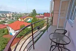 Yuzhnyij Domik Mini-Hotel, Alushta