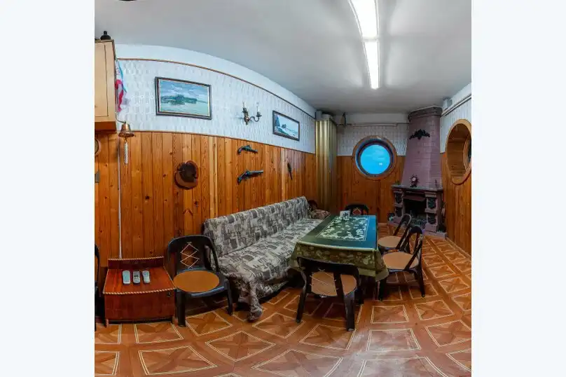 Elling Yachta na beregu morya, Yalta