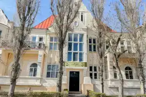 Miras Hotel, Yevpatoriya