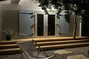 Kottedzhnyy kompleks Mandarin Cottage, Gudauta