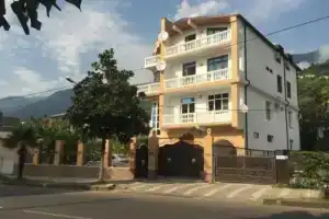 Guest house Zolotaya Villa Bugenvilliya, Gagra