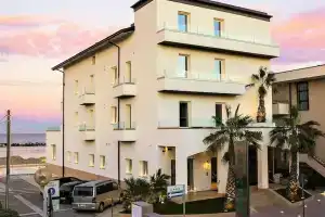 You & Me Beach Hotel, Rimini