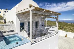 Salvatore Villas, Imerovigli