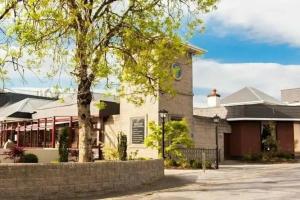 Treacys West County Conference and Leisure Centre Hotel, Ennis