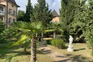 Volga u Eleny Pansionat, Kanaka